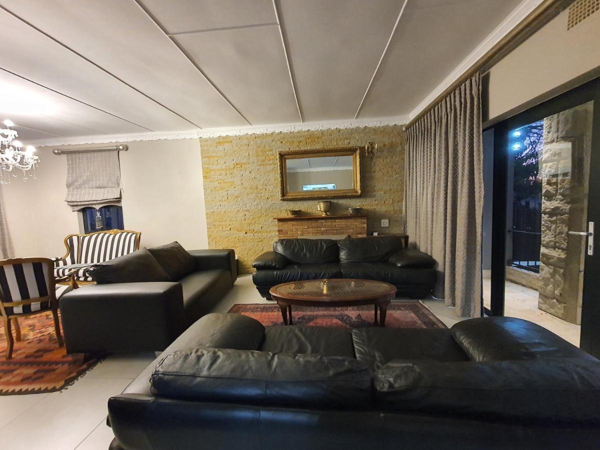 Aparthotel Le Grant Guesthhouse Kroonstad Zewnętrze zdjęcie